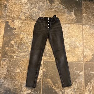 Girls youth Old Navy rockstar button fly  super skinny jegging size 10. Black